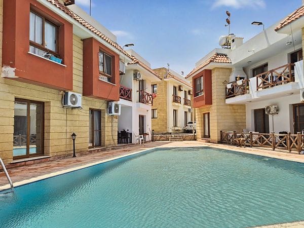 4-комнатные апартаменты 120 м² всего в 50 метрах от песчаного пляжа! - фото № 24