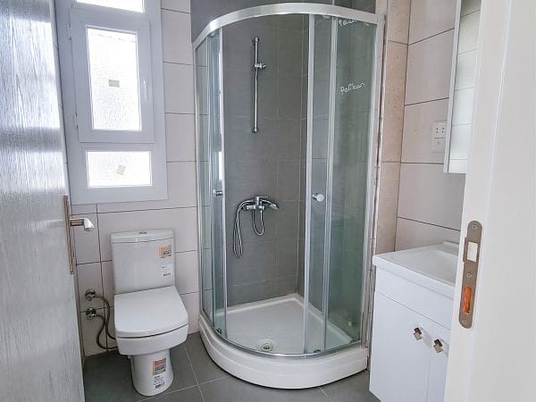 Двухуровневые 6-комнатные апартаменты 260 м² в комплексе в 10 минутах от моря - фото № 10