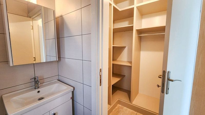 Двухуровневые 6-комнатные апартаменты 260 м² в комплексе в 10 минутах от моря - фото № 12