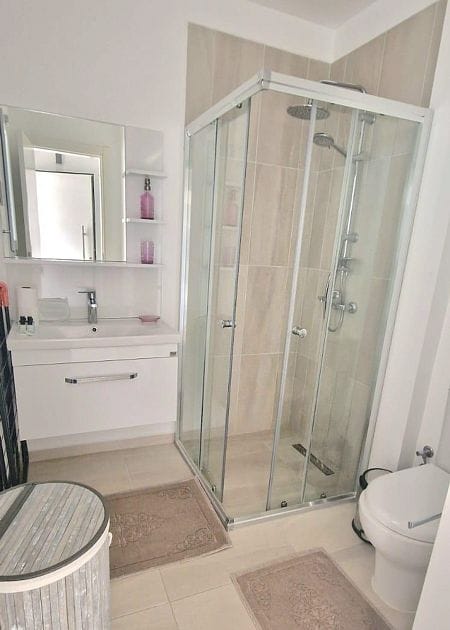 2-комнатные апартаменты 54 м² в 100 метрах от песчаного пляжа - фото № 14