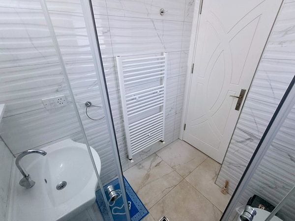 3-комнатный таунхаус 120 м² с двумя террасами на первой береговой линии - фото № 19