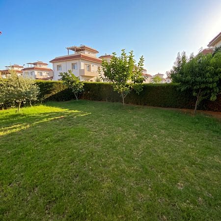 4-комнатная вилла 170 м² с террасой 40 м² в комплексе с инфраструктурой - фото № 3