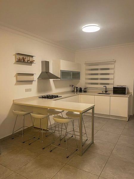 4-комнатная вилла 170 м² с террасой 40 м² в комплексе с инфраструктурой - фото № 8