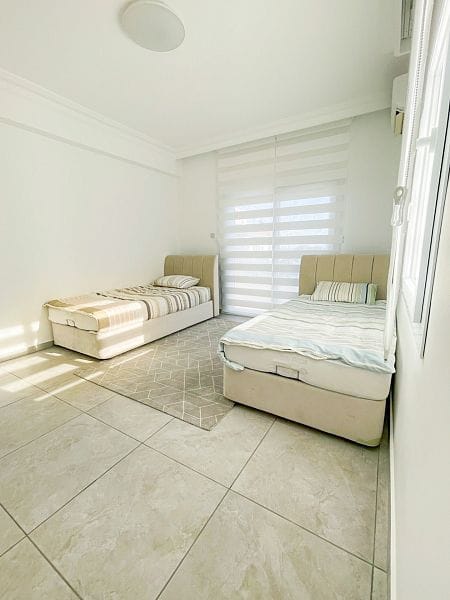 4-комнатная вилла 170 м² с террасой 40 м² в комплексе с инфраструктурой - фото № 33