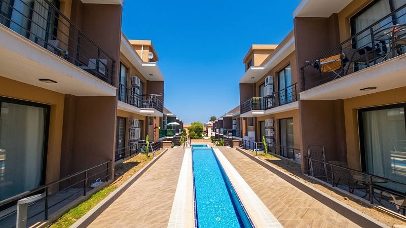 3-комнатные апартаменты 75 м² неподалёку от Кирении - фото № 1
