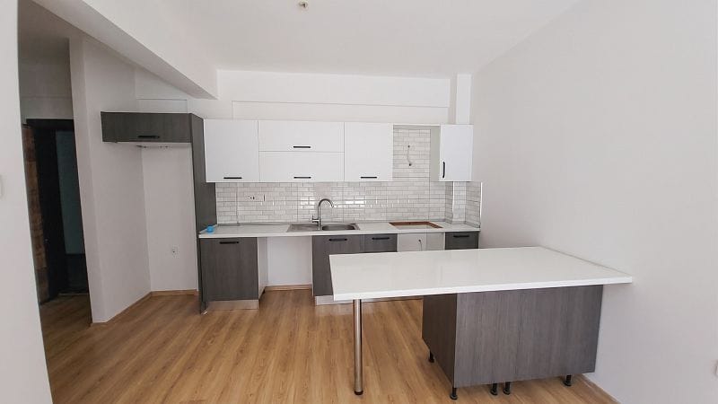 3-комнатные апартаменты 75 м² неподалёку от Кирении - фото № 2