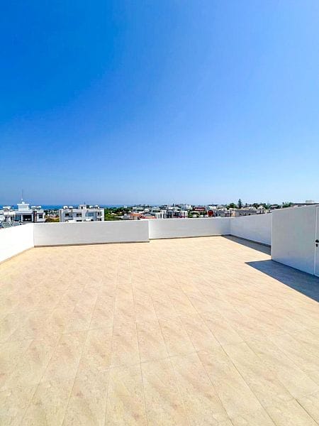 4-комнатный пентхаус 150 м² с террасой на крыше 100 м² и видом на море! - фото № 28