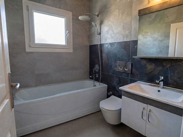 4-комнатная вилла 152 м² с бассейном и садом в Лапте - фото № 16