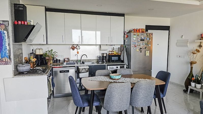 3-комнатные апартаменты 80 м² с террасой в 10 минутах от моря - фото № 6