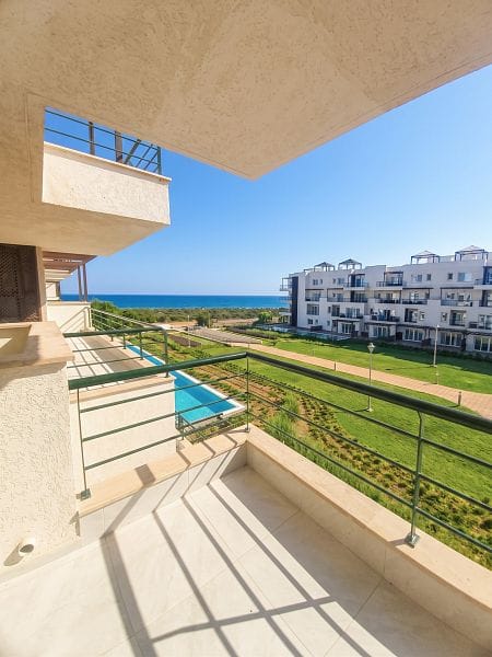 3-комнатные апартаменты 88 м² с террасой и панорамным видом на море в курортном комплексе  - фото № 7