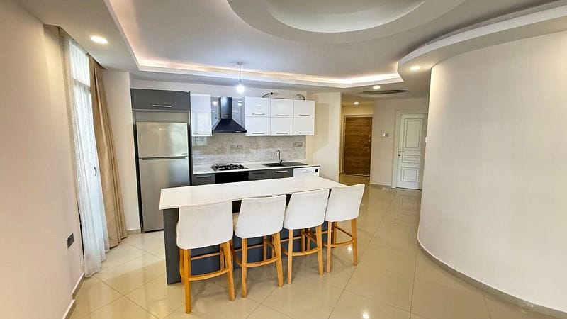 4-комнатные апартаменты 136 м² с мебелью и техникой в центре Кирении - фото № 4