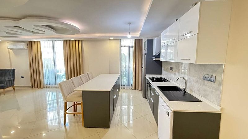 4-комнатные апартаменты 136 м² с мебелью и техникой в центре Кирении - фото № 5