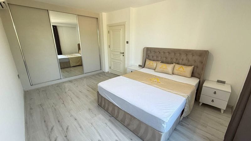 4-комнатные апартаменты 136 м² с мебелью и техникой в центре Кирении - фото № 11