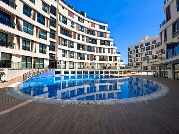 4-комнатные апартаменты 136 м² с мебелью и техникой в центре Кирении - фото № 21