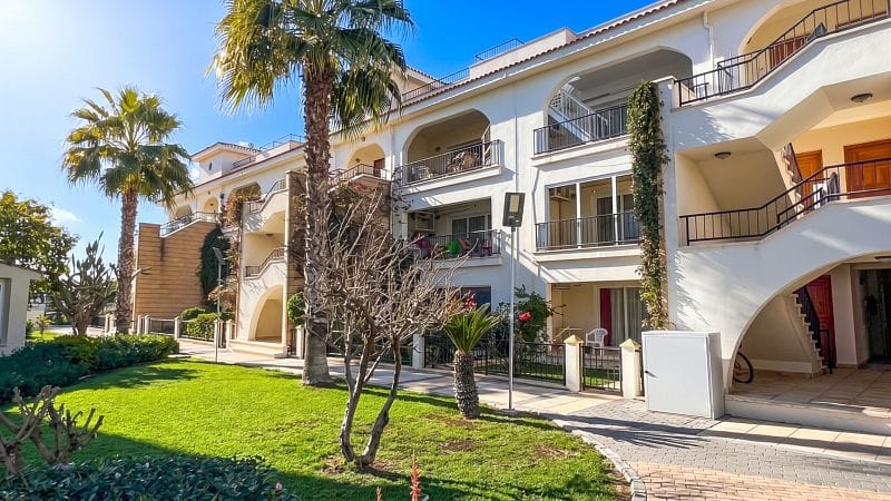 3-комнатные апартаменты 72 м² с балконом всего в 200 метрах от моря! - фото № 1