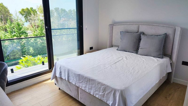 4-комнатные loft апартаменты 115 м² с балконом 15 м² в 100 метрах от моря! - фото № 10